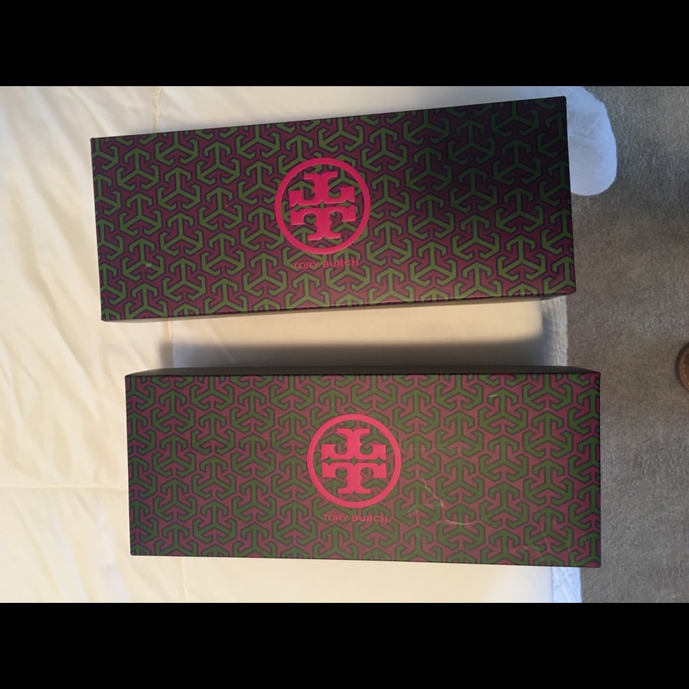 Tory Burch box